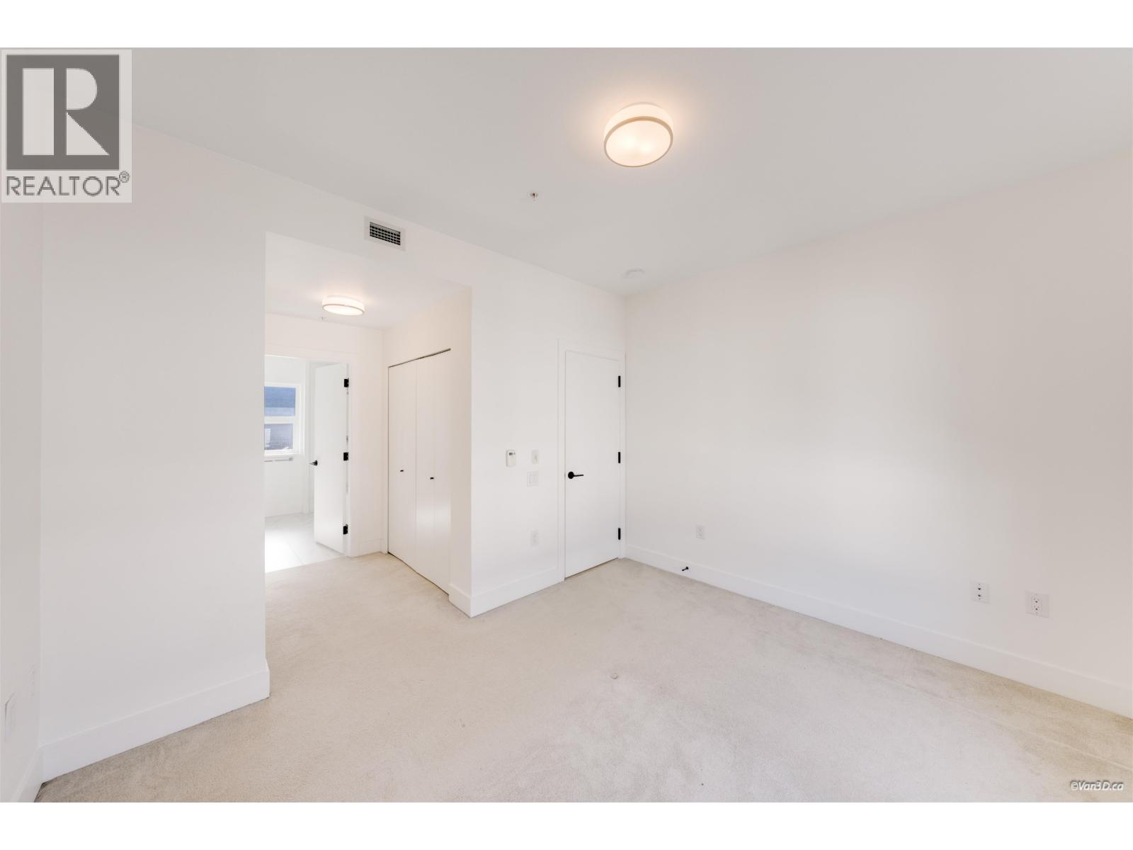 Photo of 2 9739 UNIVERSITY CRESCENT 28