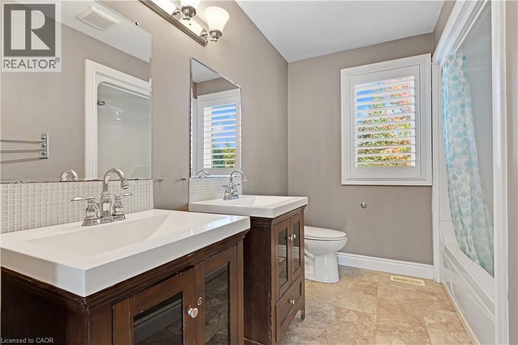 548 SANDBROOKE Court - 33