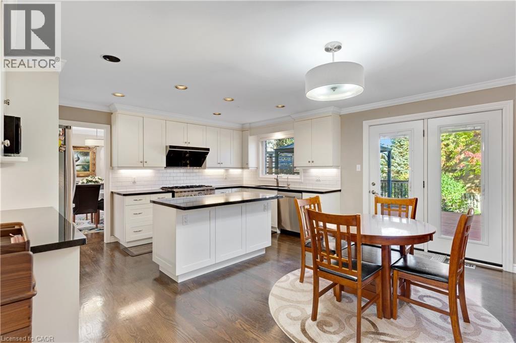 548 SANDBROOKE Court - 18
