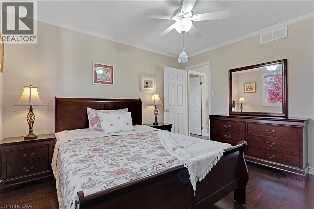 548 SANDBROOKE Court - 32