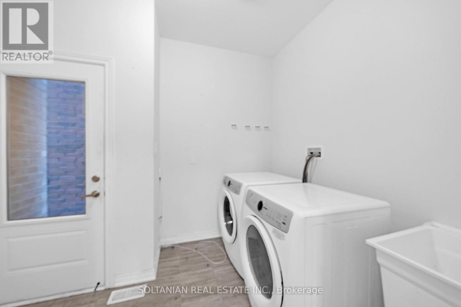 75 BUD LEGGETT CRESCENT, Georgina (Keswick South) — photo 8