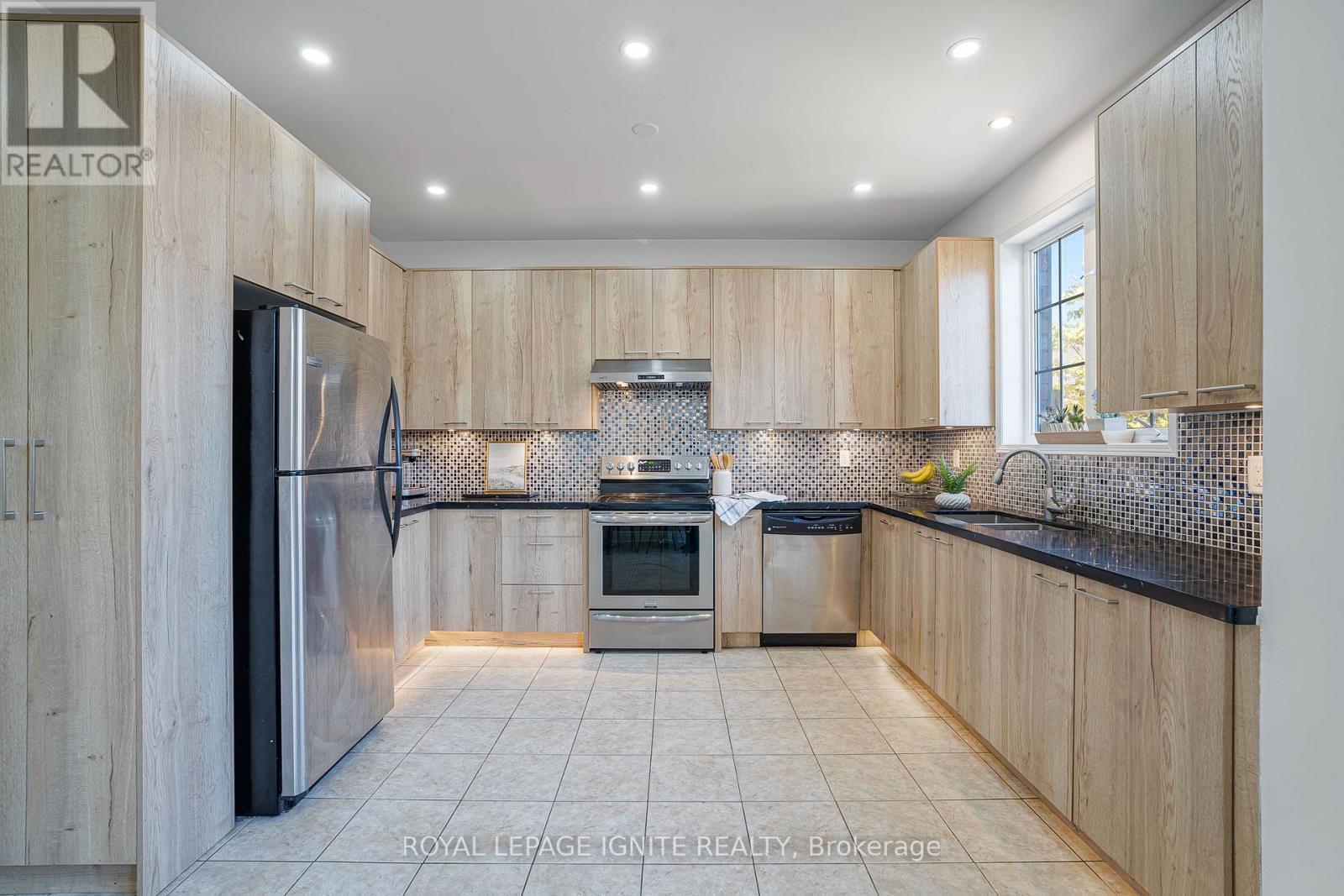 34 Pike Lane, Markham, ON photo 18
