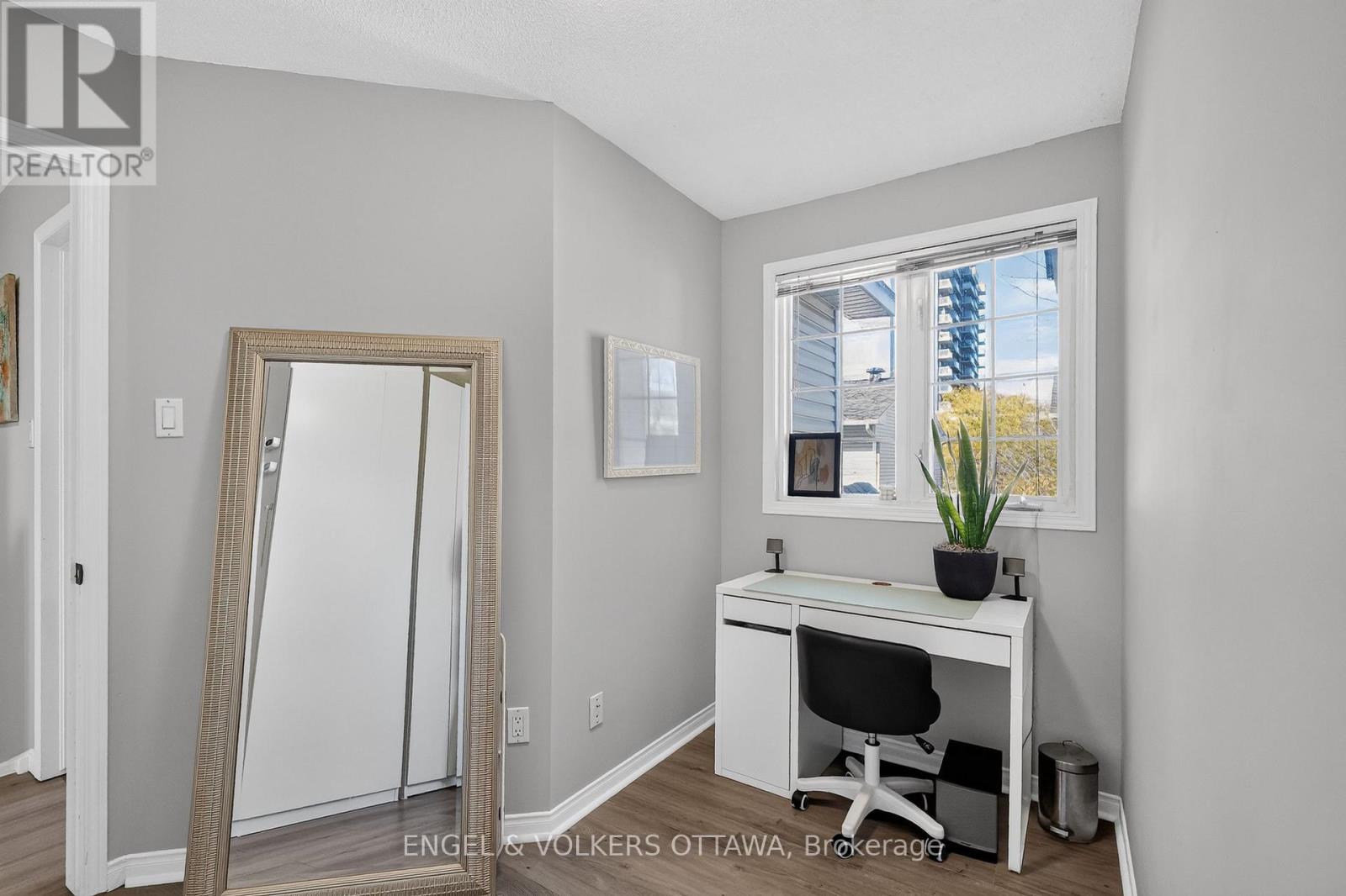 Condos for Sale in Ottawa – 10 – 1160 BELANGER AVENUE, Ottawa – By Peter Sagos - Image 17