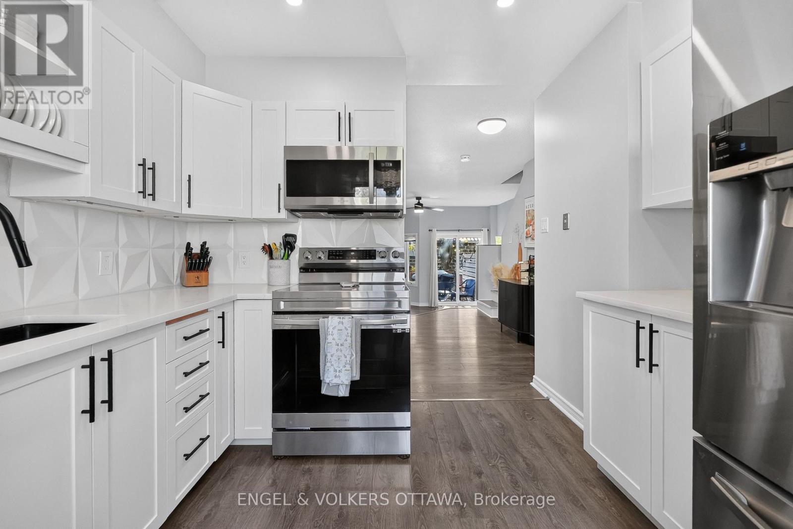 10 - 1160 BELANGER AVENUE, Ottawa — photo 5