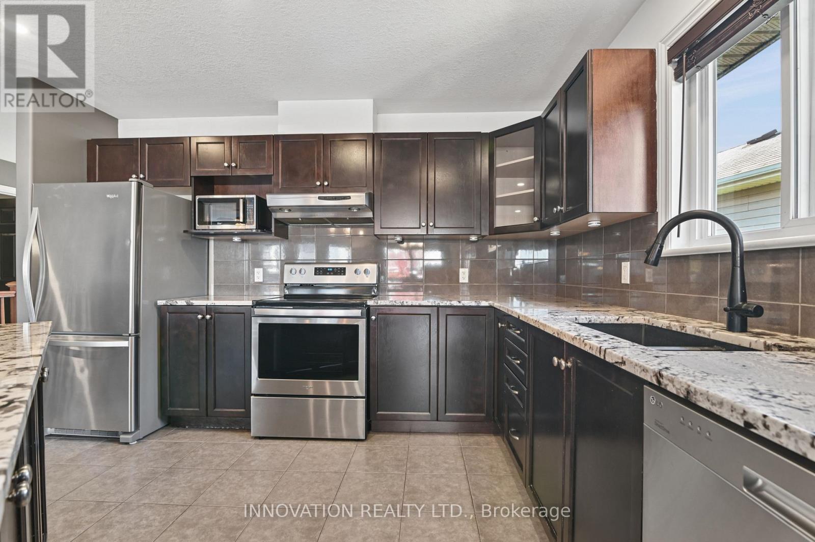 25 WESTERRA WAY N, North Grenville — photo 12