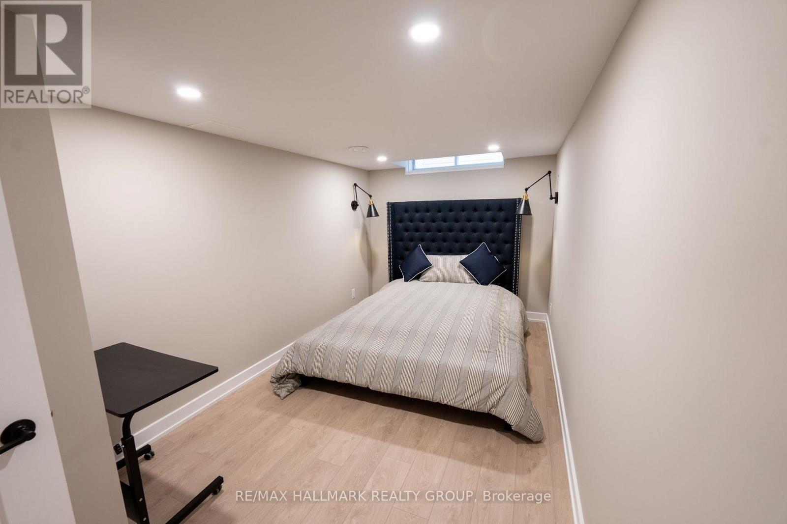 Basement Spare Guest Bedroom/Office