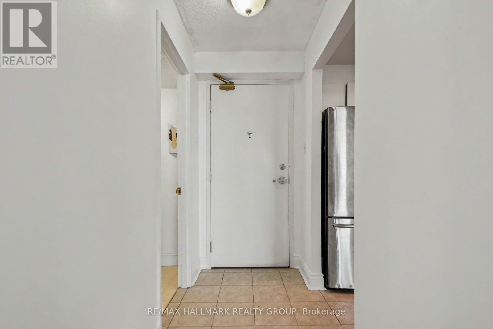 309 - 1440 HERON ROAD, Ottawa — photo 2
