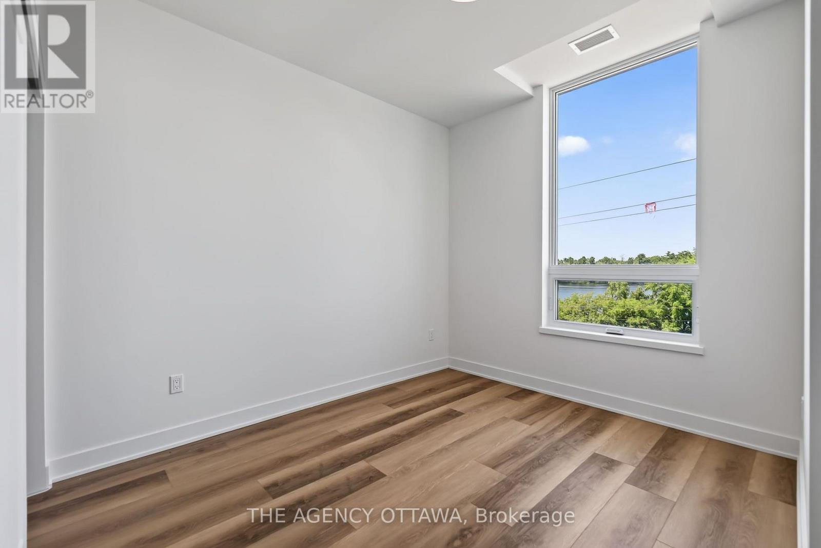 306 - 3085 RIVERSIDE DRIVE, Ottawa — photo 8