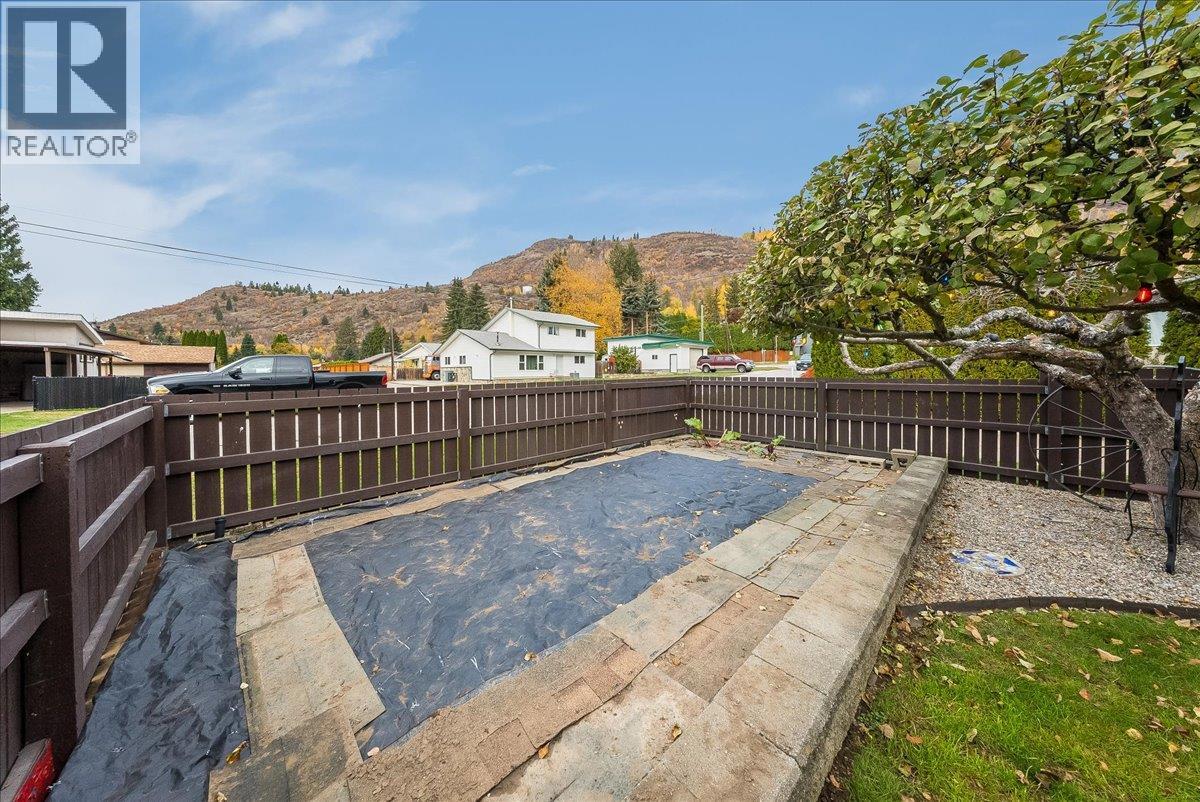 810 10th Avenue - 53