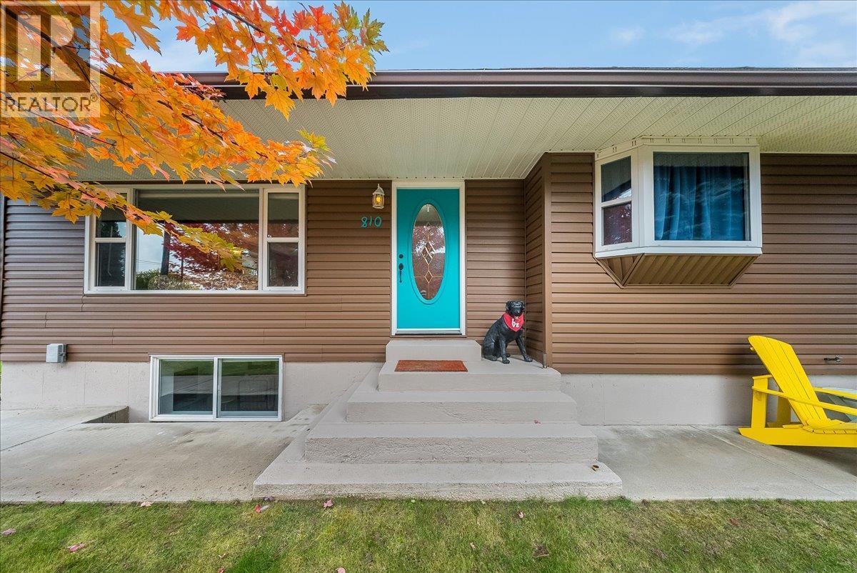 810 10th Avenue - 46