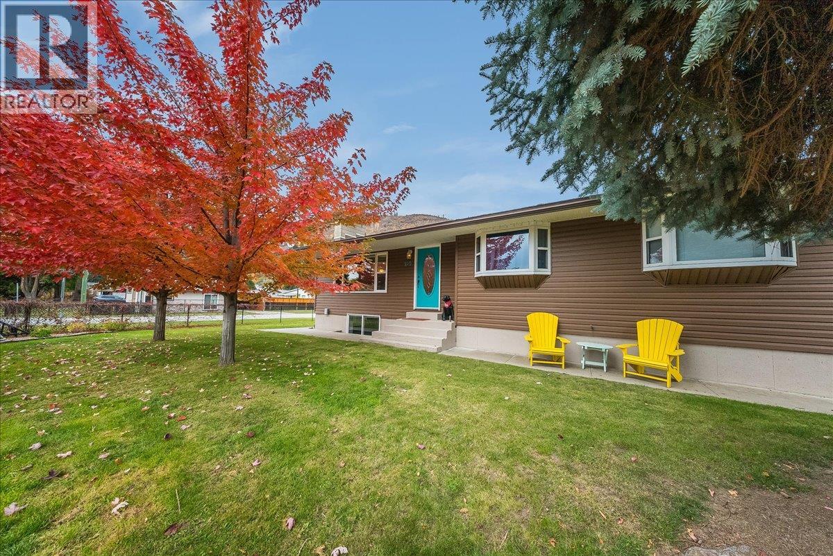 810 10th Avenue - 45