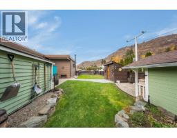 810 10th Avenue, Montrose, BC V0G1P0 Photo 50