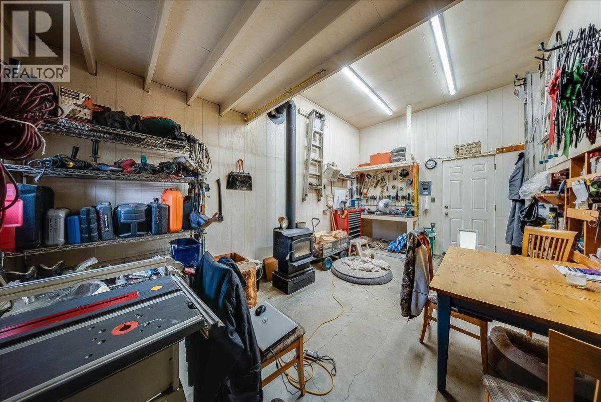 810 10th Avenue - 55