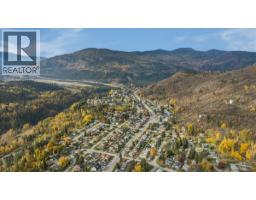 810 10th Avenue, Montrose, BC V0G1P0 Photo 60