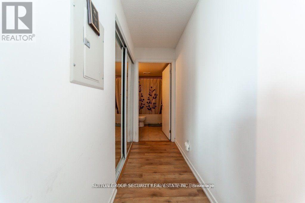 610 - 38 JOE SHUSTER WAY, Toronto (South Parkdale)