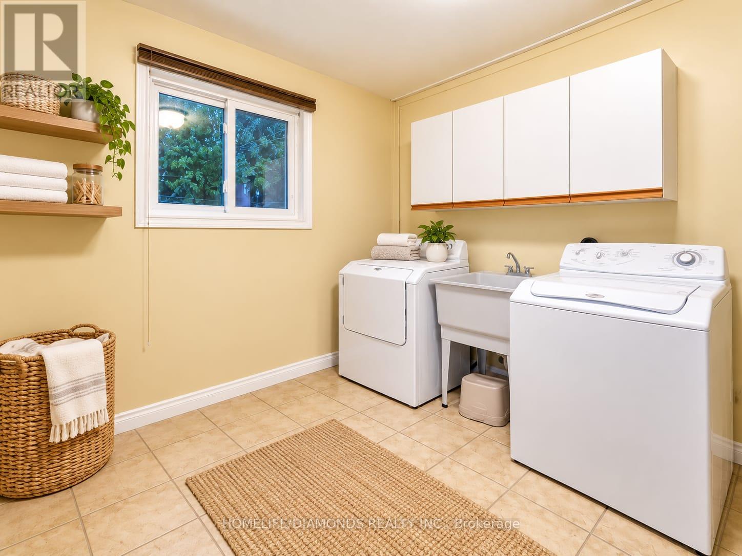 UPPER - 1038 GLENDOR AVENUE, Burlington (Freeman) — photo 9