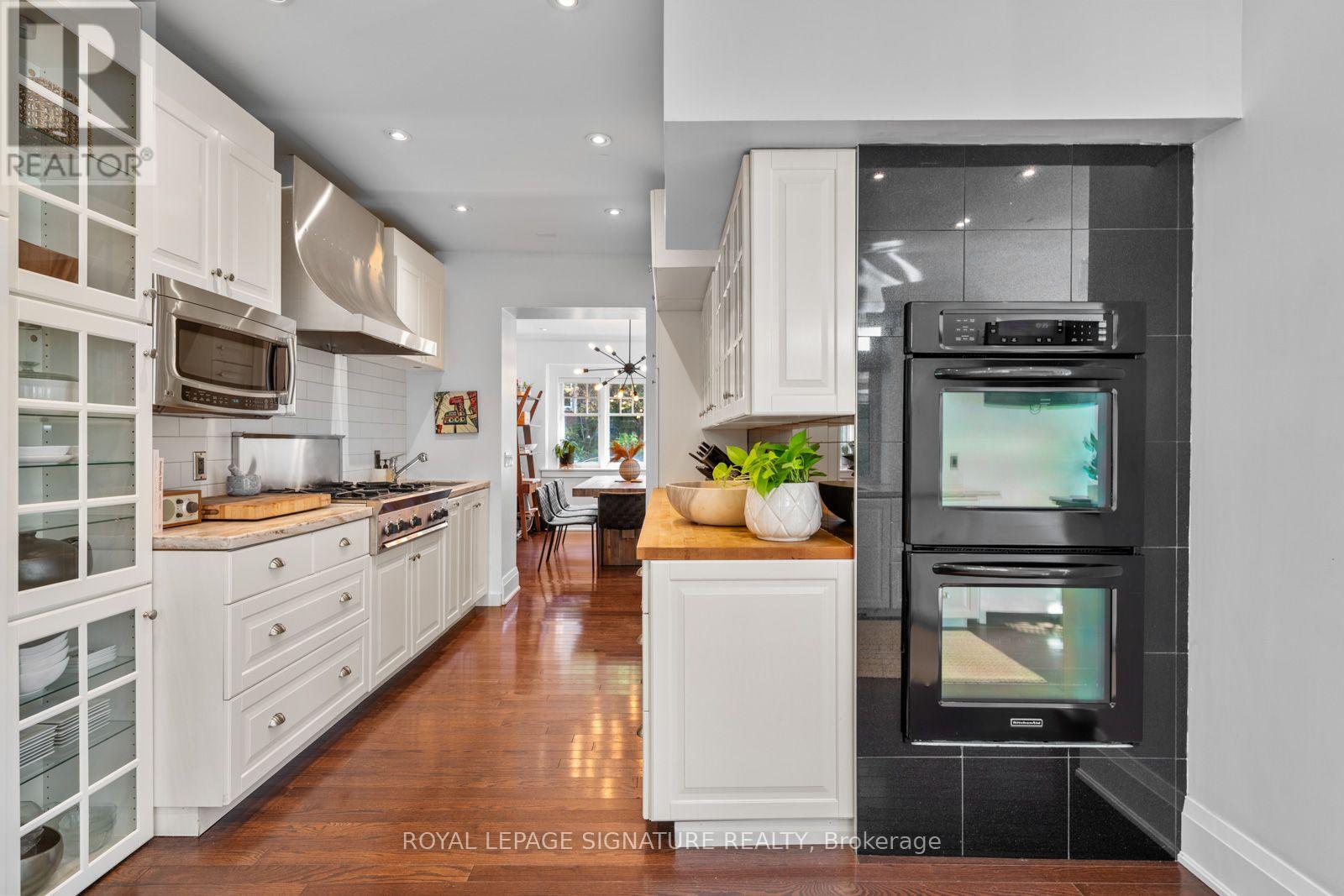 36 Duart Park Road, Toronto, ON photo 18