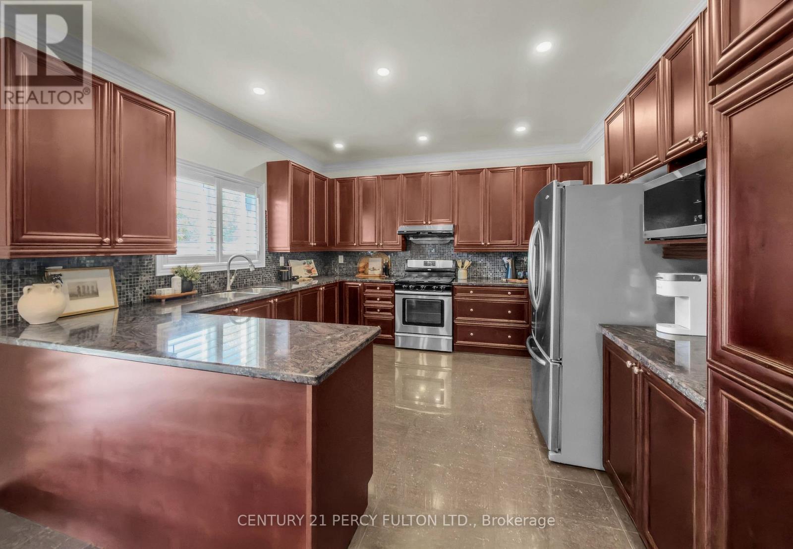 1811 Badgley Court, Oshawa, ON photo 18