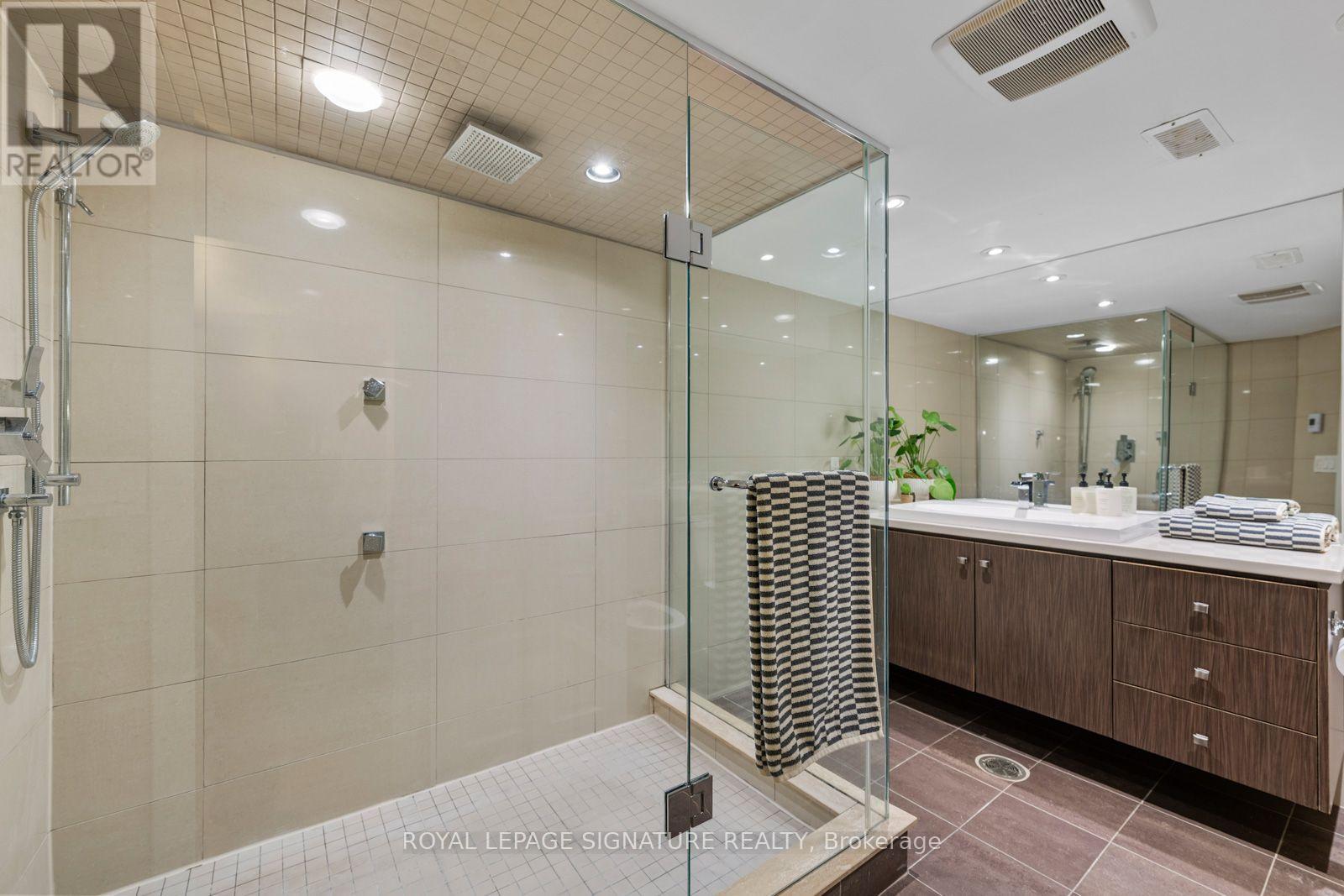 36 Duart Park Road, Toronto, ON photo 34