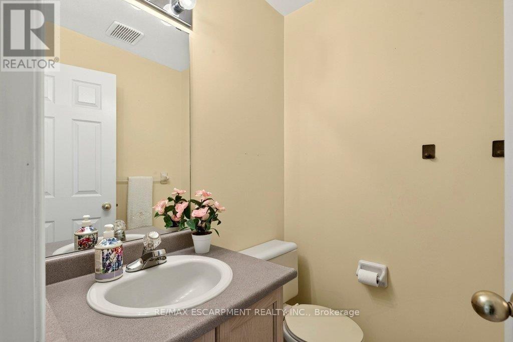 13 Chianti Crescent, Hamilton, ON photo 14