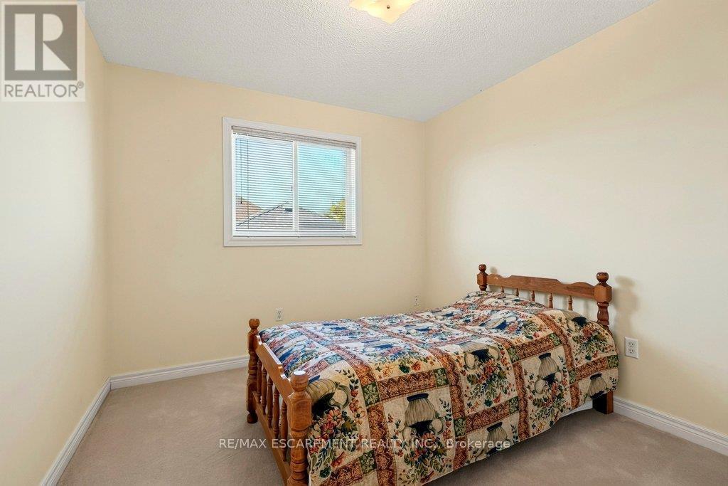 13 Chianti Crescent, Hamilton, ON photo 24
