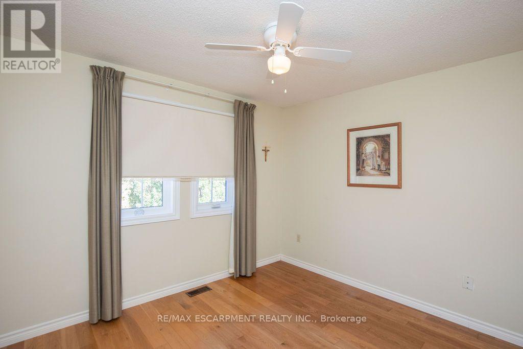 7 FALCONRIDGE Drive, Hamilton, ON photo 24