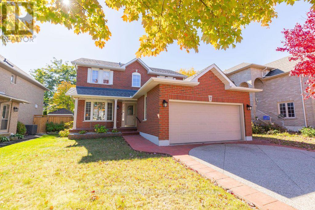 7 FALCONRIDGE DRIVE, Hamilton (Carpenter) — photo 3