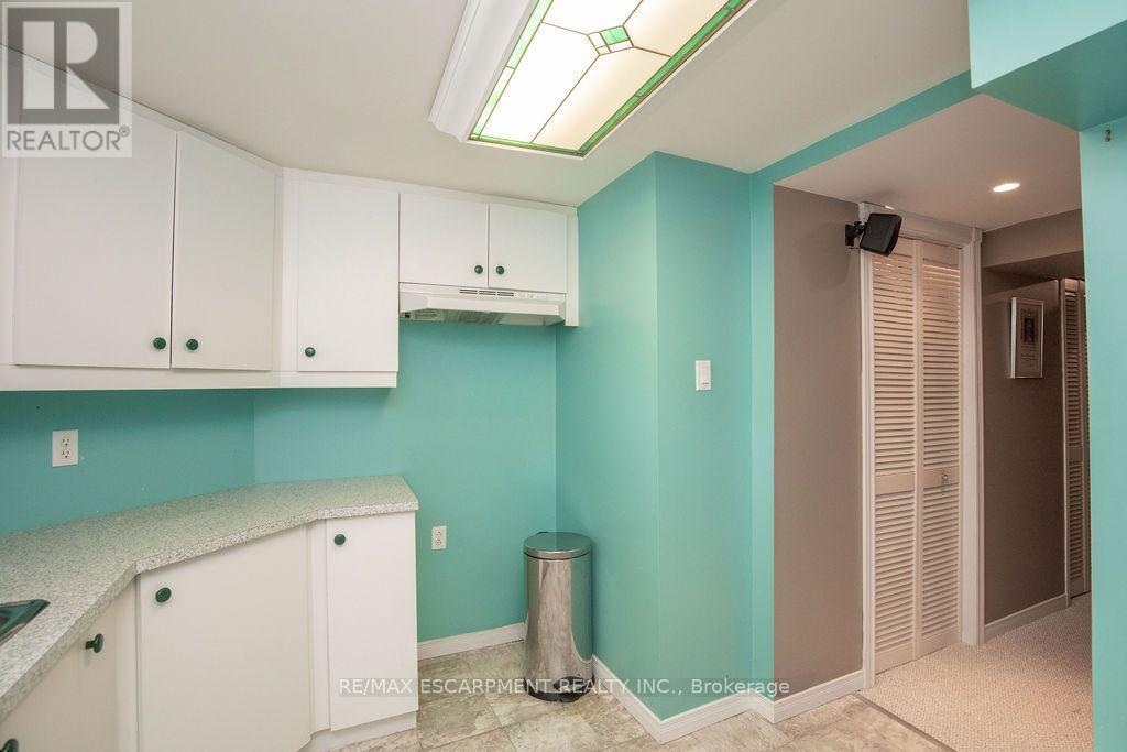 7 FALCONRIDGE Drive, Hamilton, ON photo 31