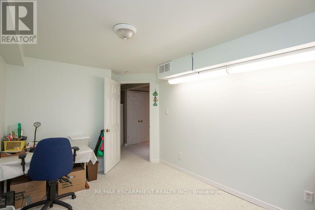 7 FALCONRIDGE Drive, Hamilton, ON photo 33