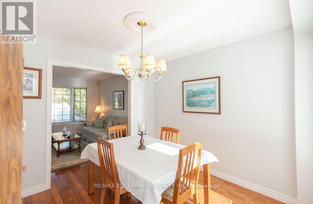 7 FALCONRIDGE DRIVE, Hamilton (Carpenter) — photo 7