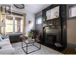 Living room - 63 Chedoke Avenue, Hamilton, ON L8P4P2 Photo 8