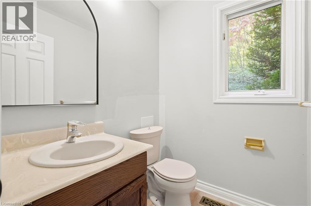 259 MAIN Street W, Grimsby — photo 10
