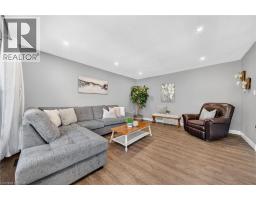 Games room - 225 Maccrae Drive, Caledonia, ON N3W1K5 Photo 6