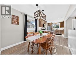 4pc Bathroom - 225 Maccrae Drive, Caledonia, ON N3W1K5 Photo 8