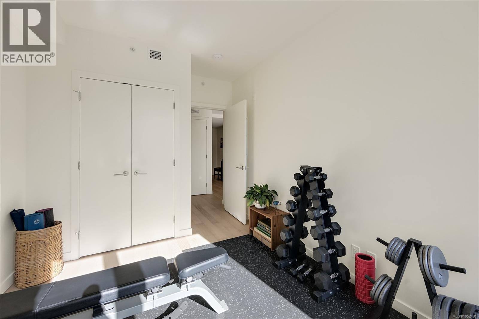 #307 550 Michigan St - 27