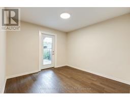 12 Norlong Boulevard, Toronto, ON M4C3W6 Photo 17