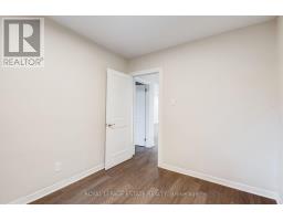 12 Norlong Boulevard, Toronto, ON M4C3W6 Photo 15