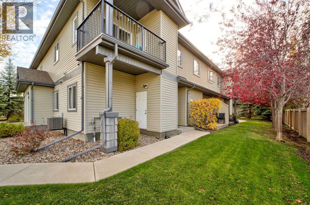 Photo of 4, 125 Silkstone Road W, Lethbridge