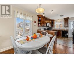 112 Great Eastern Avenue thumbnail 12
