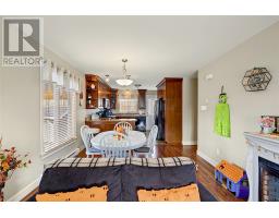 112 Great Eastern Avenue thumbnail 22