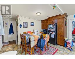 112 Great Eastern Avenue thumbnail 28