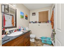 112 Great Eastern Avenue thumbnail 30