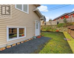 112 Great Eastern Avenue thumbnail 34