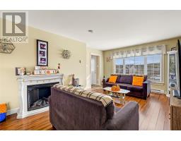 112 Great Eastern Avenue thumbnail 8