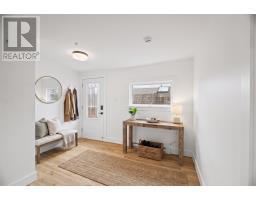 153 Town Circle Road thumbnail 5