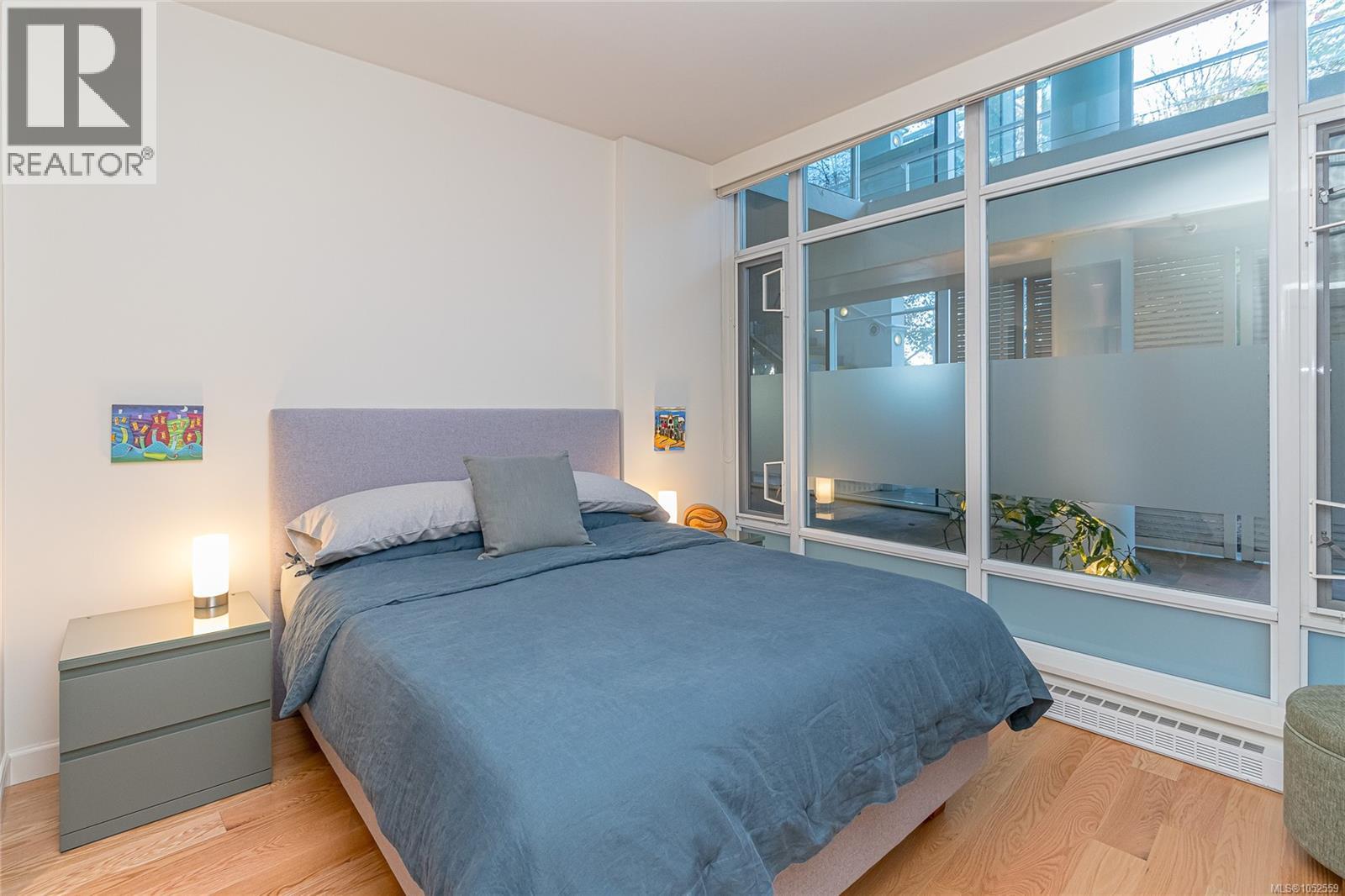 104 68 Songhees Rd, Victoria - Image 1
