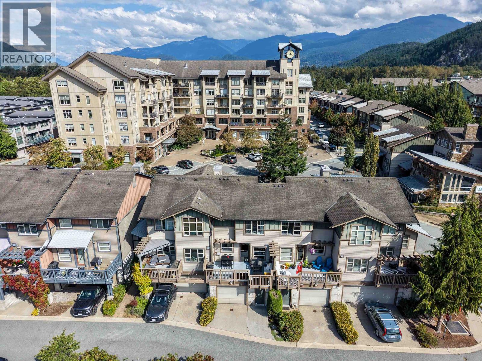 Photo of 1216 VILLAGE GREEN WAY 35