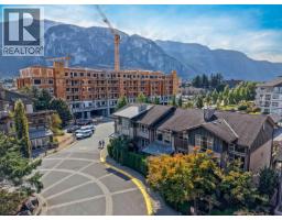 1216 Village Green Way, Squamish, BC V8B0N5 Photo 38