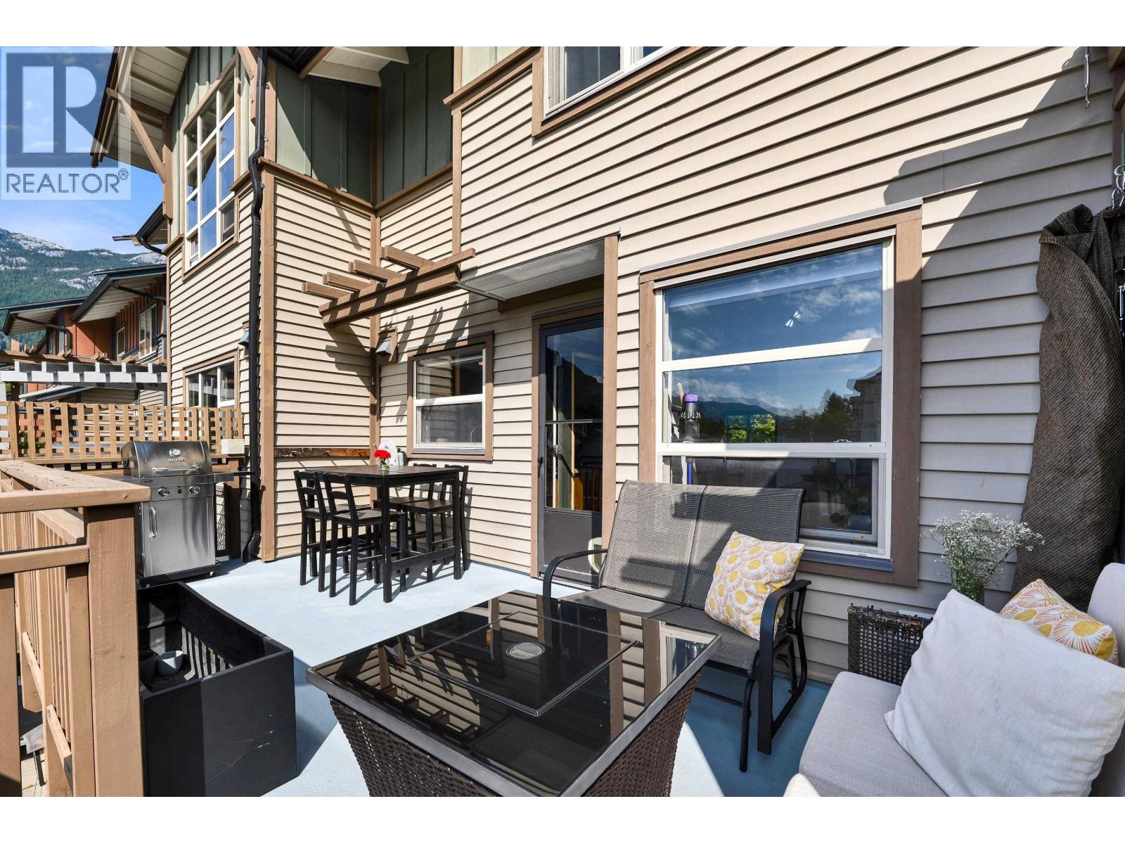 Photo of 1216 VILLAGE GREEN WAY 14