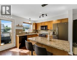 1216 Village Green Way, Squamish, BC V8B0N5 Photo 13